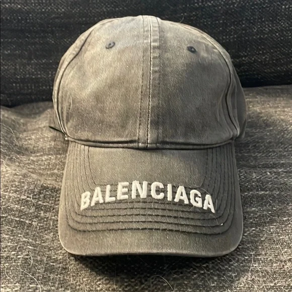 NWT BALENCIAGA HAT NWT AUTHENTIC Balenciaga 520 Black Unisex Cotton Cap $655 | eBay main image 3